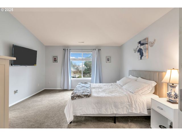 2705 Se 74TH Way, Hillsboro, OR 97123