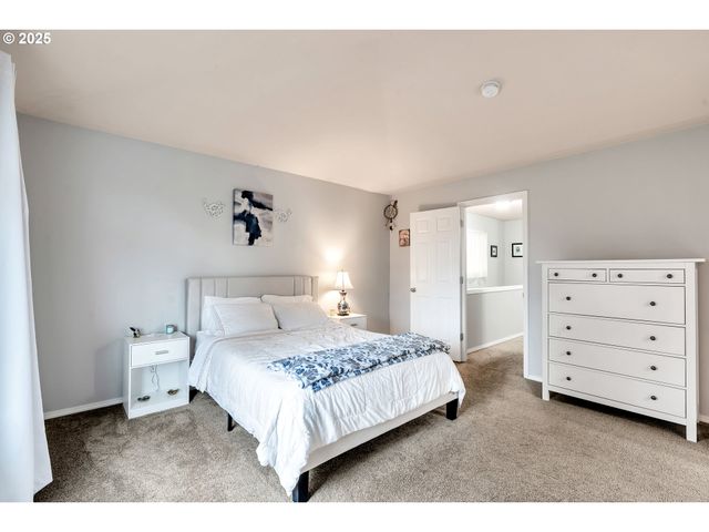 2705 Se 74TH Way, Hillsboro, OR 97123