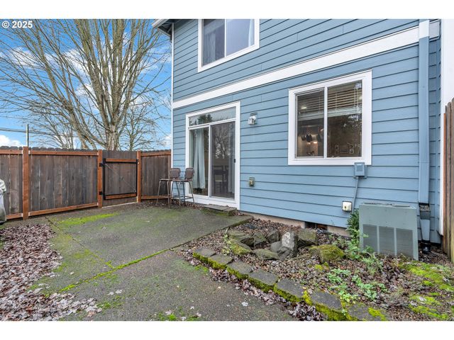 2705 Se 74TH Way, Hillsboro, OR 97123