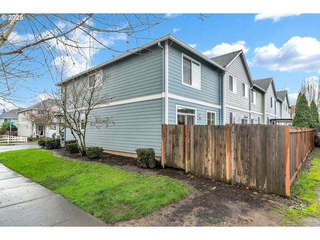 2705 Se 74TH Way, Hillsboro, OR 97123