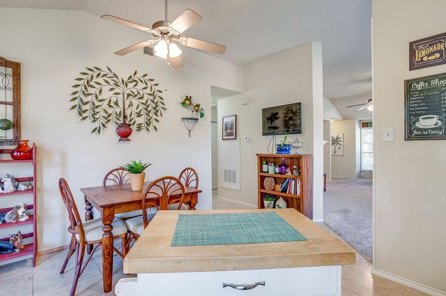 2428 Chestnut Way, Bedford, TX 76022