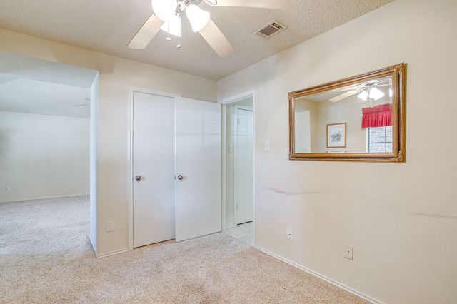 2428 Chestnut Way, Bedford, TX 76022