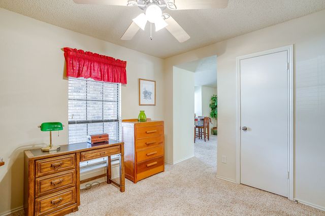 2428 Chestnut Way, Bedford, TX 76022