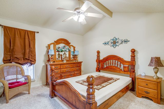 2428 Chestnut Way, Bedford, TX 76022