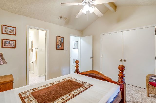 2428 Chestnut Way, Bedford, TX 76022