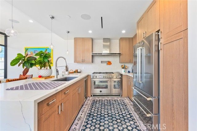 504 E Balboa Blvd, Newport Beach, CA 92661