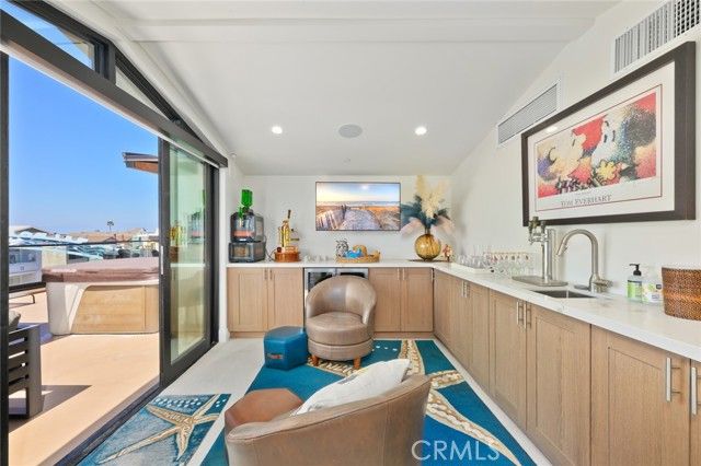 504 E Balboa Blvd, Newport Beach, CA 92661