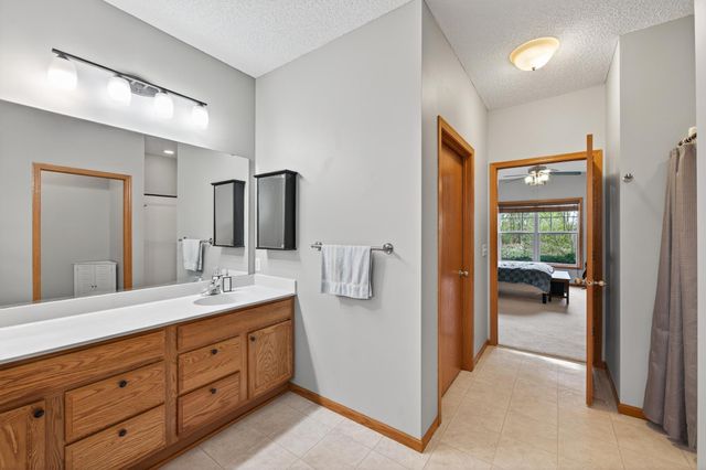 1099 Barclay Street, Saint Paul, MN 55106