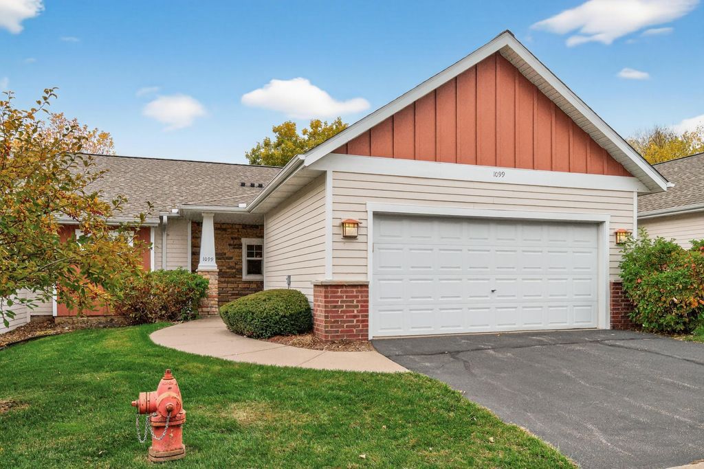 1099 Barclay Street, Saint Paul, MN 55106