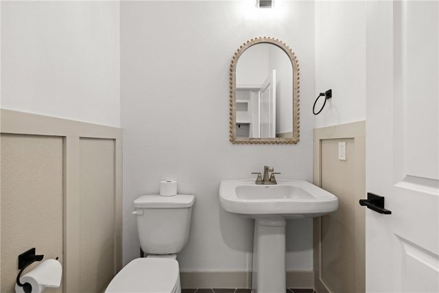3266 Hunters Crossing Trail, Bryan, TX 77808