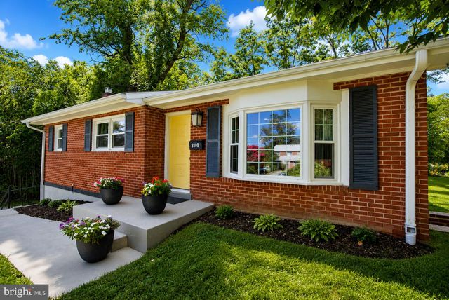 8808 LEONARD DR, Silver Spring, MD 20910
