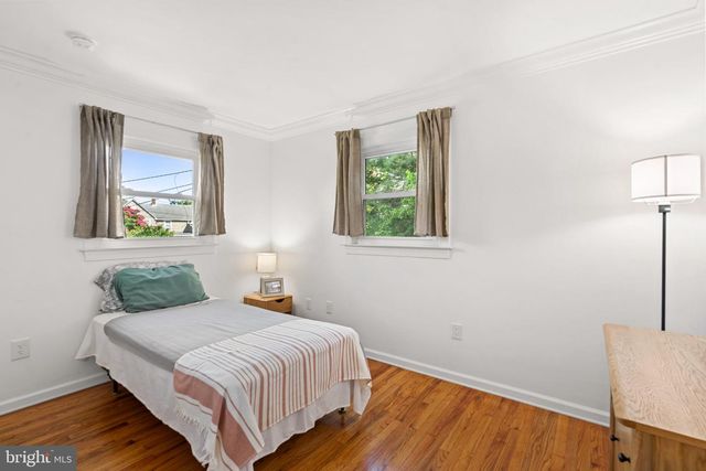 8808 LEONARD DR, Silver Spring, MD 20910