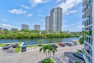 20505 E Country Club Dr 331, Aventura, FL 33180