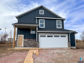 219 Thelma Ave Avenue, Harrisburg, SD 57032