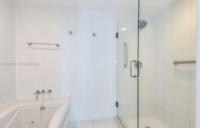 55 SE 6th St 3403, Miami, FL 33131