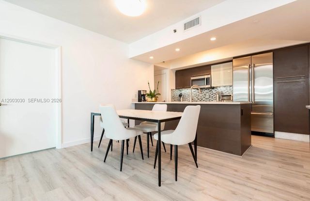 55 SE 6th St 3403, Miami, FL 33131