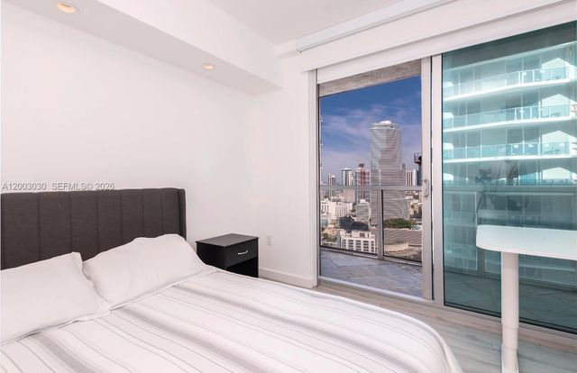 55 SE 6th St 3403, Miami, FL 33131