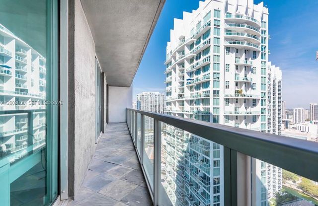 55 SE 6th St 3403, Miami, FL 33131