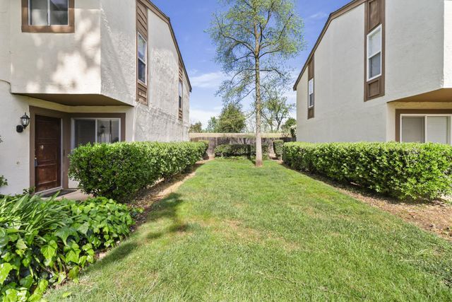 2544 Rio Bravo Cir, Sacramento, CA 95826