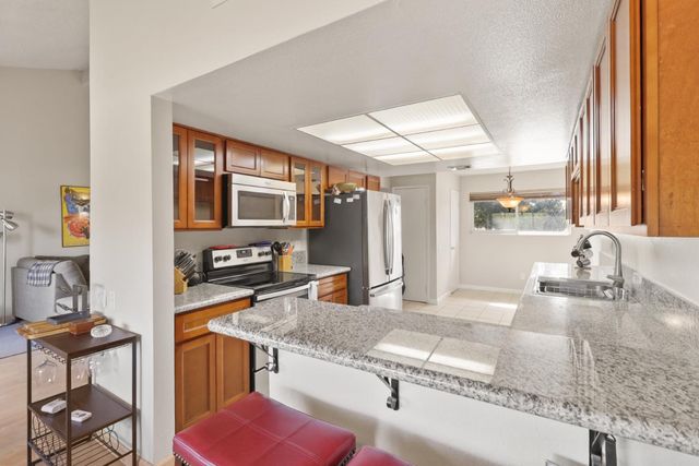 2544 Rio Bravo Cir, Sacramento, CA 95826