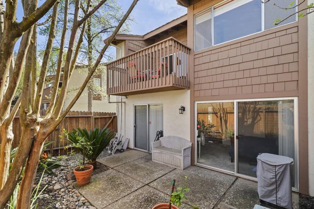 2544 Rio Bravo Cir, Sacramento, CA 95826