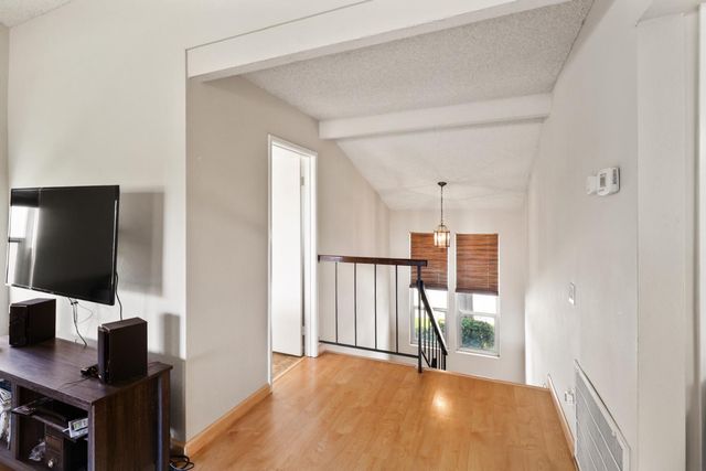 2544 Rio Bravo Cir, Sacramento, CA 95826