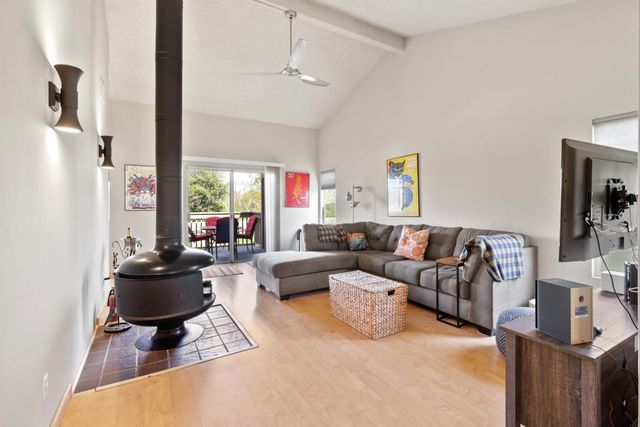 2544 Rio Bravo Cir, Sacramento, CA 95826