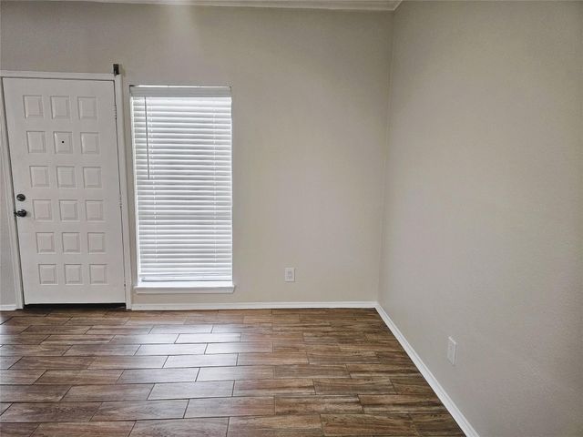921 Marine Drive 304, Galveston, TX 77550