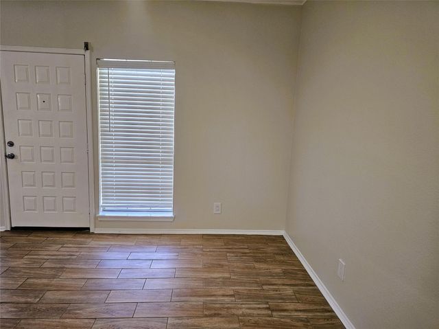 921 Marine Drive 304, Galveston, TX 77550