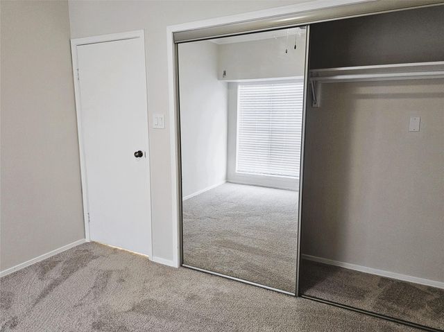 921 Marine Drive 304, Galveston, TX 77550