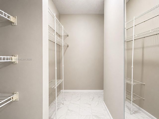 20505 E Country Club Dr 138, Aventura, FL 33180