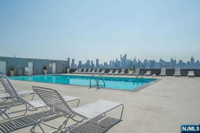 6050 Boulevard East 6D, West New York, NJ 07093
