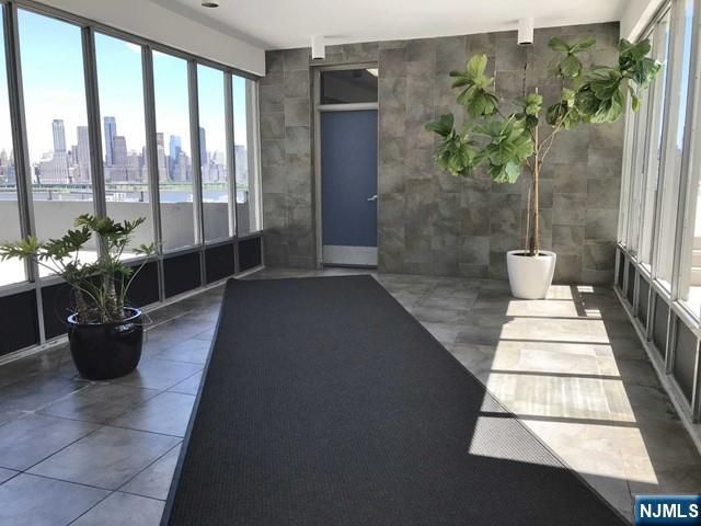 6050 Boulevard East 6D, West New York, NJ 07093