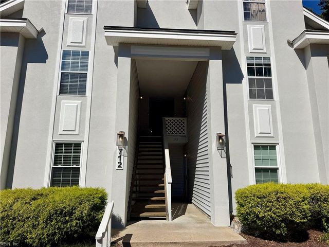 712 Inlet Quay Apt H, Chesapeake, VA 23320