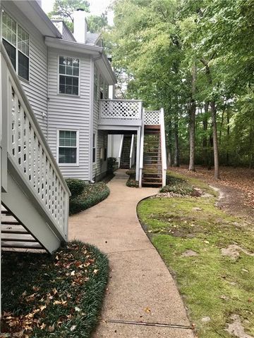712 Inlet Quay Apt H, Chesapeake, VA 23320