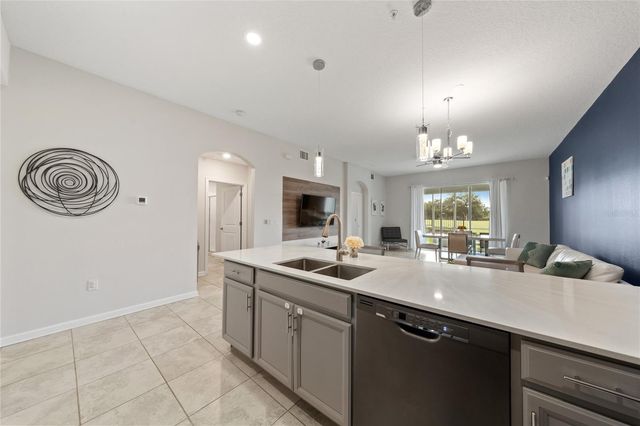693 OCEAN COURSE AVENUE 1101, Davenport, FL 33896