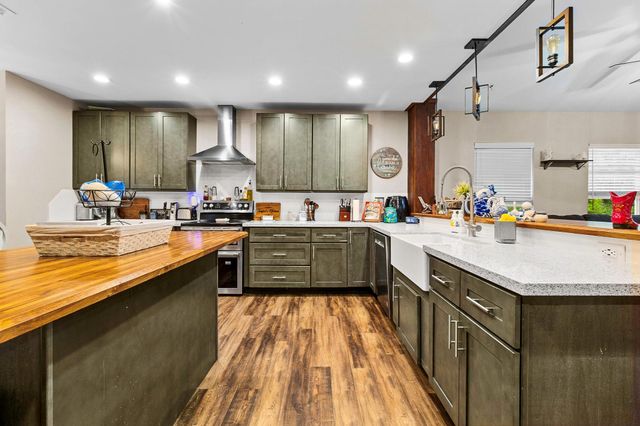 461 Fm 980 N, Point Blank, TX 77364
