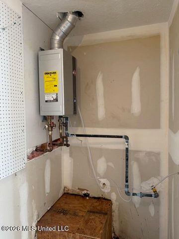 602 Madeline Cove, Florence, MS 39073