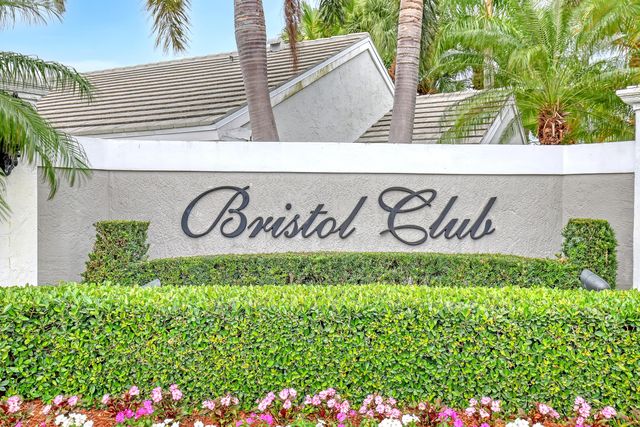 24 Admirals Court, Palm Beach Gardens, FL 33418