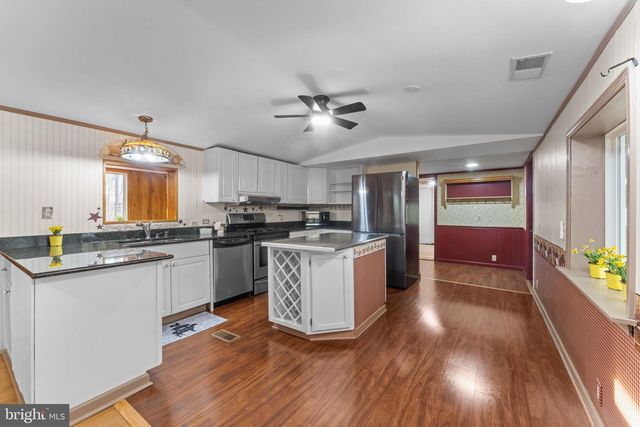 29082 RACCOON FORD RD, Burr Hill, VA 22433