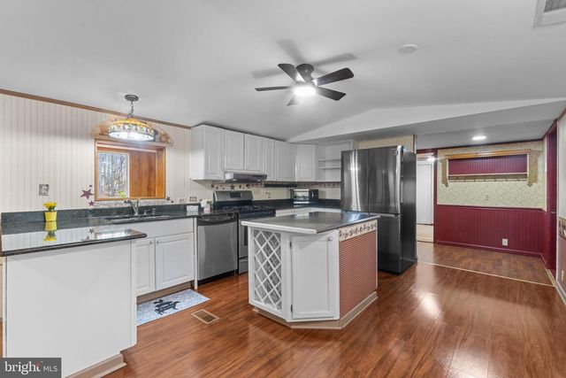 29082 RACCOON FORD RD, Burr Hill, VA 22433