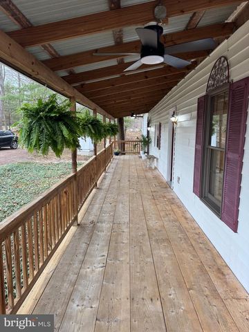 29082 RACCOON FORD RD, Burr Hill, VA 22433