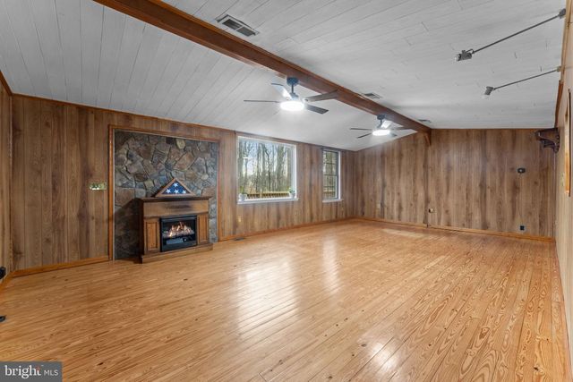 29082 RACCOON FORD RD, Burr Hill, VA 22433