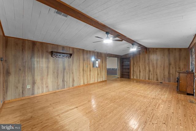 29082 RACCOON FORD RD, Burr Hill, VA 22433