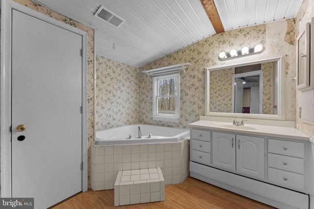 29082 RACCOON FORD RD, Burr Hill, VA 22433