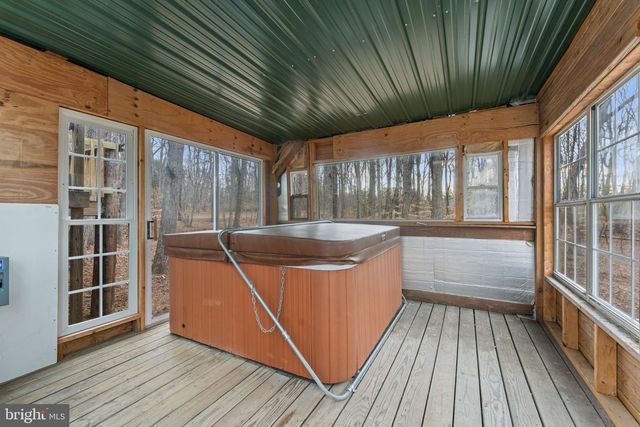 29082 RACCOON FORD RD, Burr Hill, VA 22433