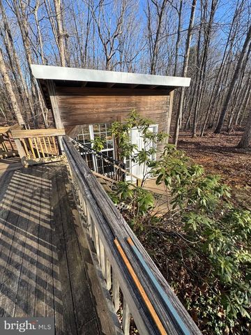 29082 RACCOON FORD RD, Burr Hill, VA 22433