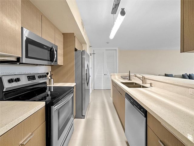 10185 Collins Ave 1206, Bal Harbour, FL 33154