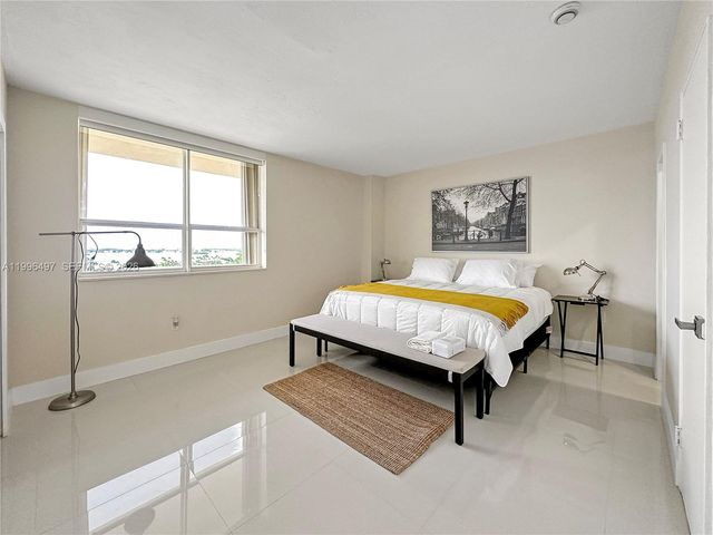 10185 Collins Ave 1206, Bal Harbour, FL 33154