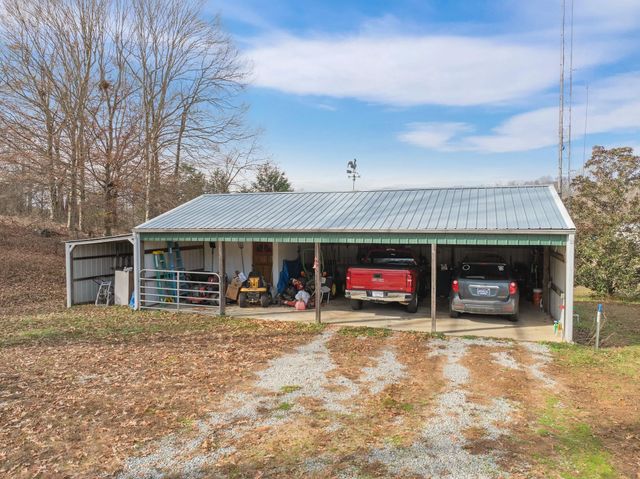 416 HANEY SCHOOL RD, Decaturville, TN 38329